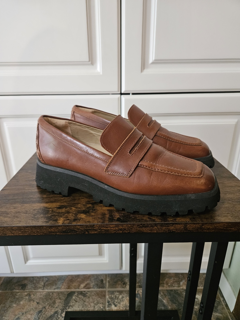 Clarks Stayso Edge Leather Lug Sole Penny Loafers 90s Grunge Academia Minimalist